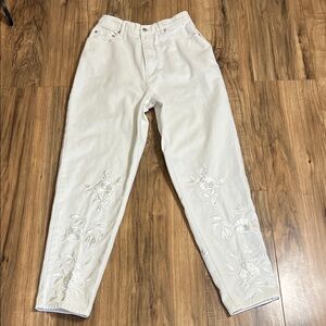 Vintage Gantos Women's White Embroidered High Rise Jeans Sz 8
